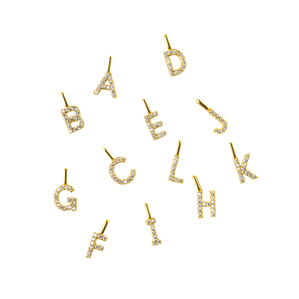 BUCHSTABEN ANHÄNGER 18K GELBGOLD
